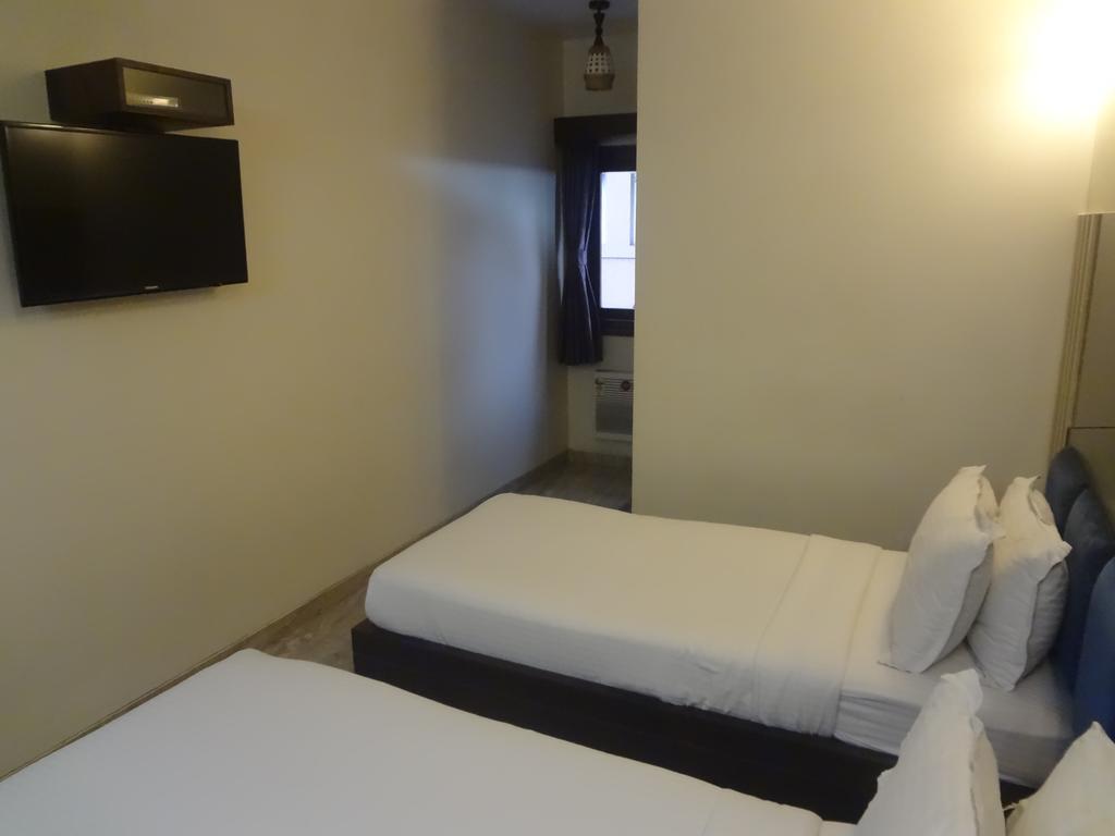 מומביי Hotel Sapna מראה חיצוני תמונה